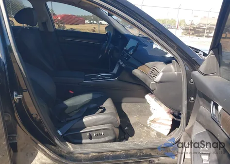 2020 Honda Accord Touring z USA, uszkodzony, nr VIN 1HGCV2F96LA005753